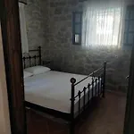 Laas Manor *