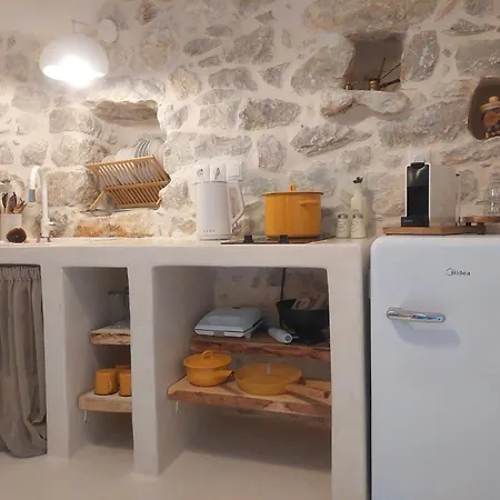 Laas Manor Apartment Areopoli