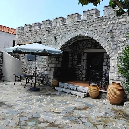 Laas Manor *