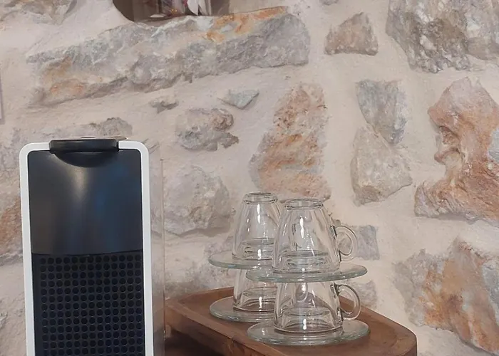 Laas Manor * Areopoli