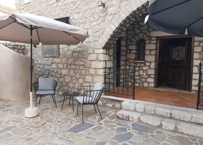 Apartment Laas Manor *