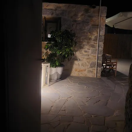 Laas Manor Apartment Areopoli