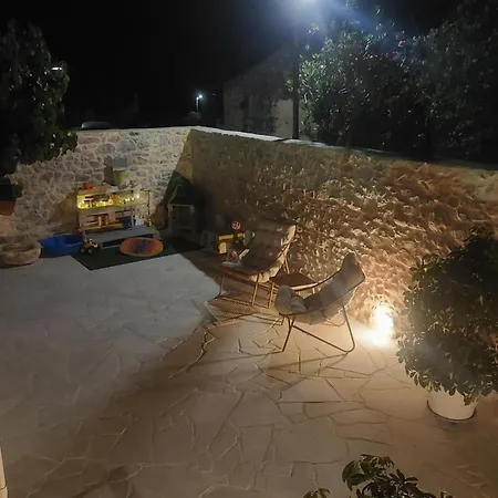 Laas Manor Apartment Areopoli