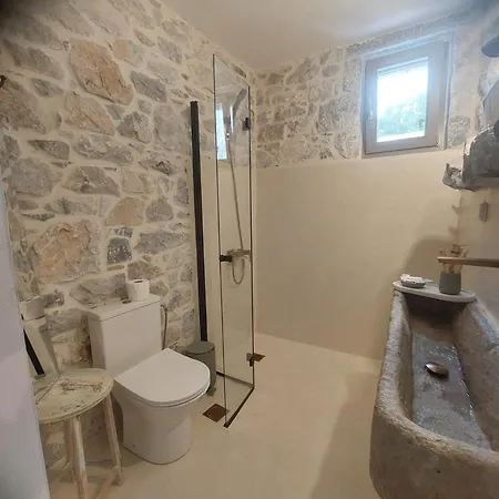 Laas Manor Appartement Areopoli